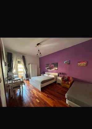 Superior Triple Room | 1 bedroom, down duvets, desk, laptop workspace