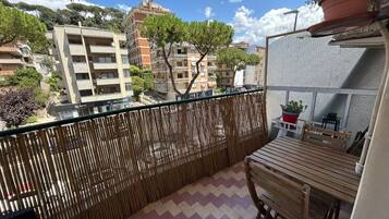 Superior Triple Room | Terrace/patio