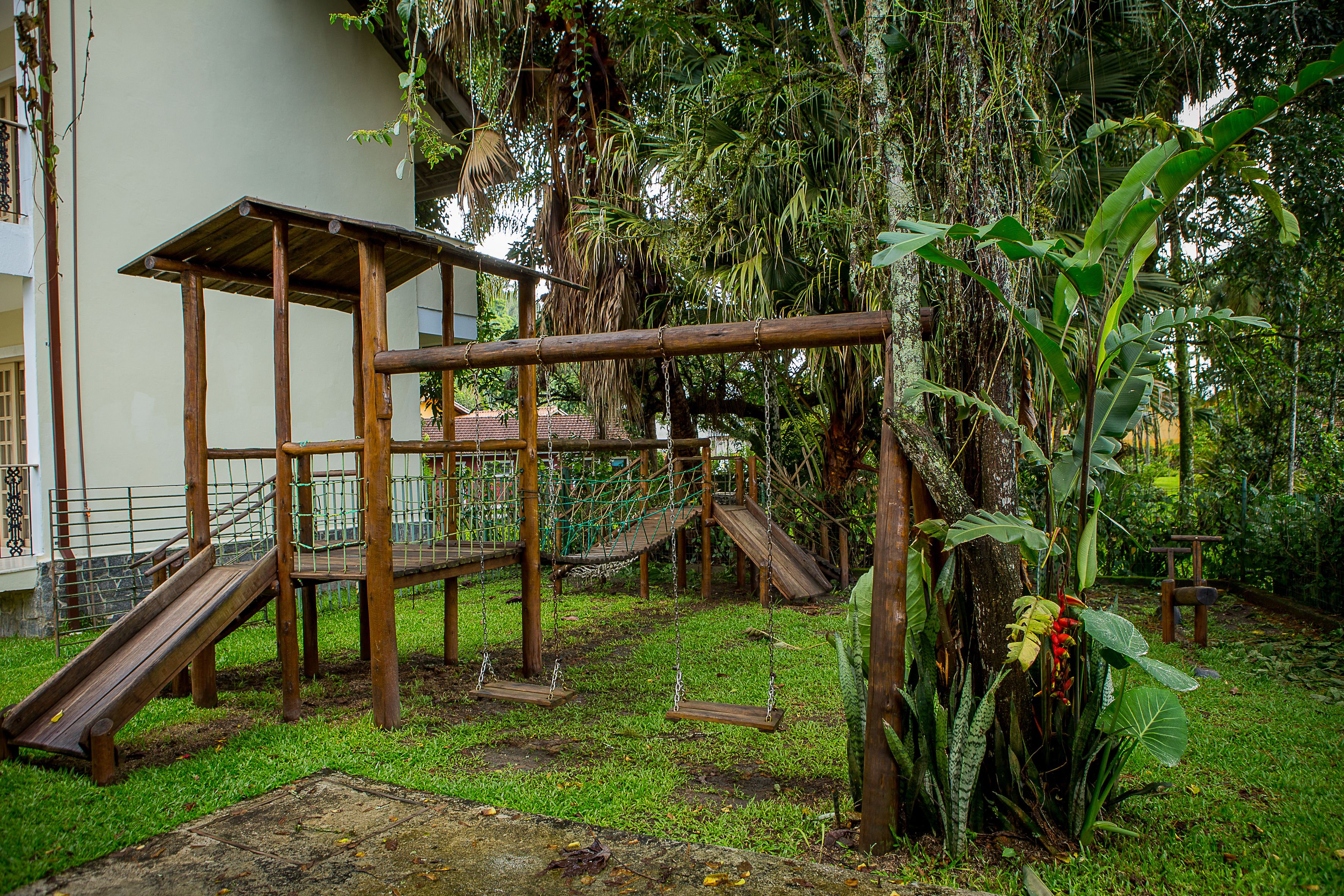 children’s play area – outdoor