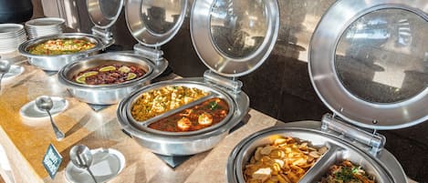 Free daily full breakfast