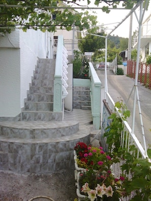 Terrace/patio - Vila Gerbera (Sutomore)