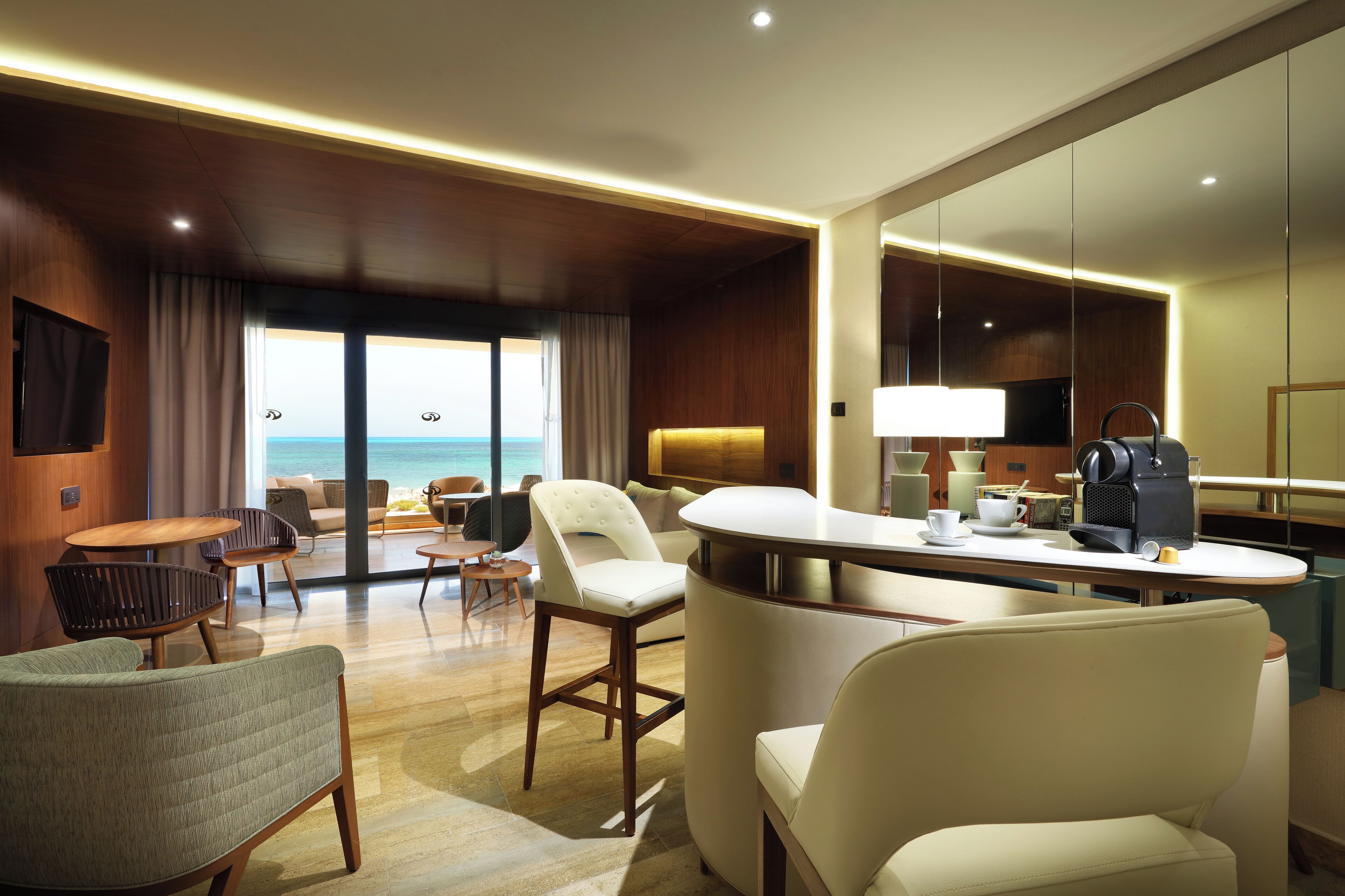 Free minibar, in-room safe, desk, blackout drapes