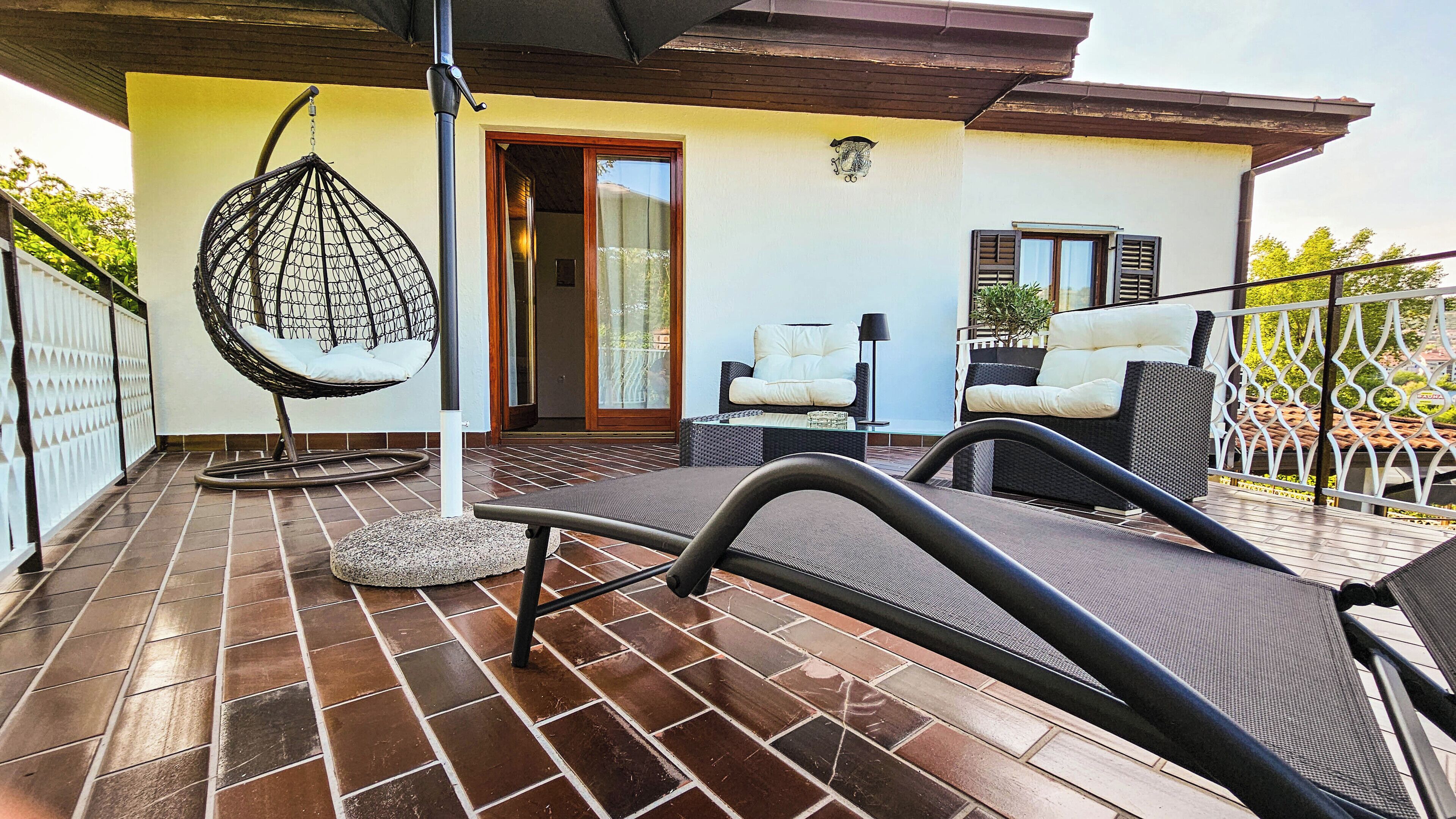 Deluxe-Doppel- oder -Zweibettzimmer | Allergikerbettwaren, Schreibtisch, laptopgeeigneter Arbeitsplatz