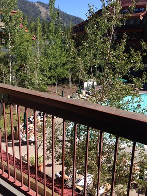 Property grounds - The Marriott Grand Residence
Great Location with pool & partial mountain View! (South Lake Tahoe)