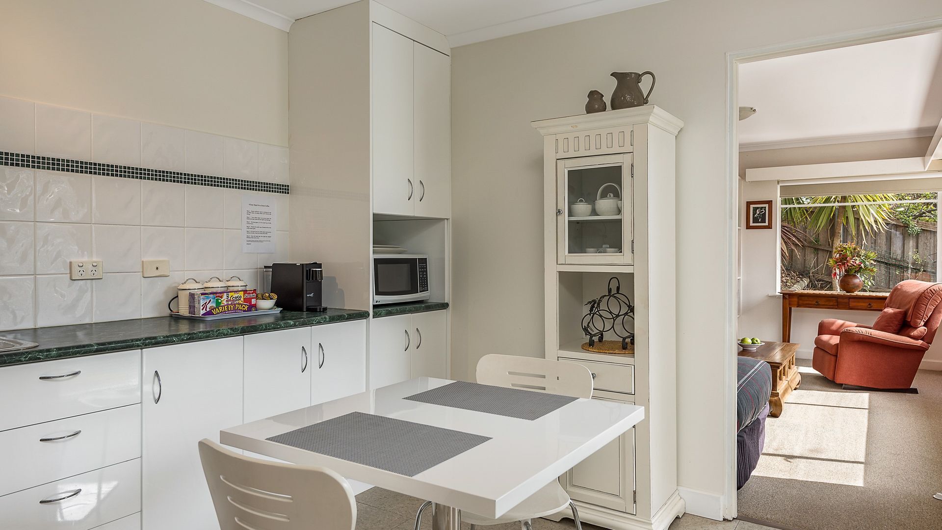 Walk to beach, shops and cafes