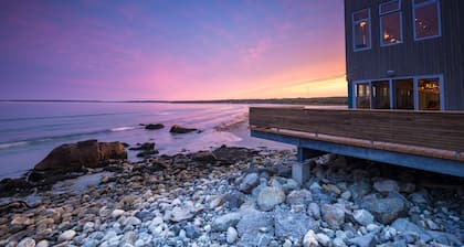 Ocean Surf Cottage at Summerville Beach