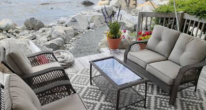 OCEAN SURF COTTAGE AT SUMMERVILLE BEACH
