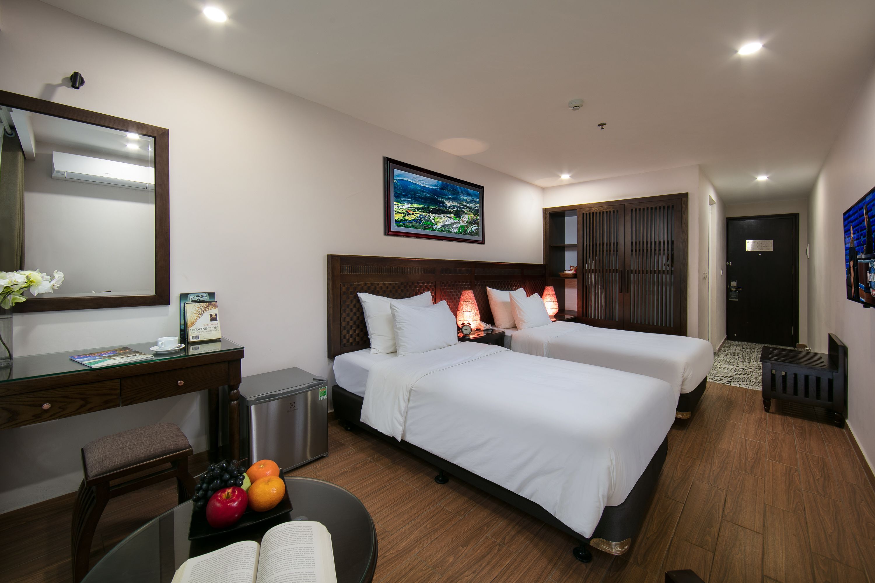 superior twin room | 1 bedroom, premium bedding, in-room safe, laptop workspace