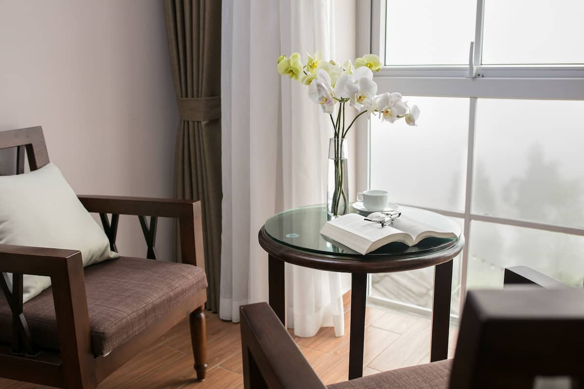 Executive Double or Twin Room, Mountain View | Premium bedding, in-room safe, laptop workspace, blackout drapes