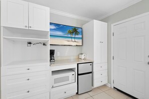 Fridge, microwave, coffee/tea maker, toaster - Gulfside Resort – Silver Sands #241A by RVA (Longboat Key)