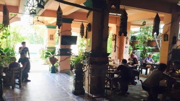 Gambar tidak terklasifikasi, 1 dari 20, tombol