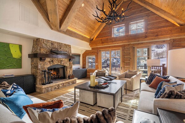 Smart TV, DVD player, stereo