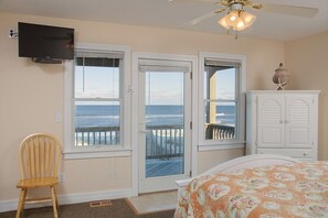 7 bedrooms, iron/ironing board, WiFi, bed sheets