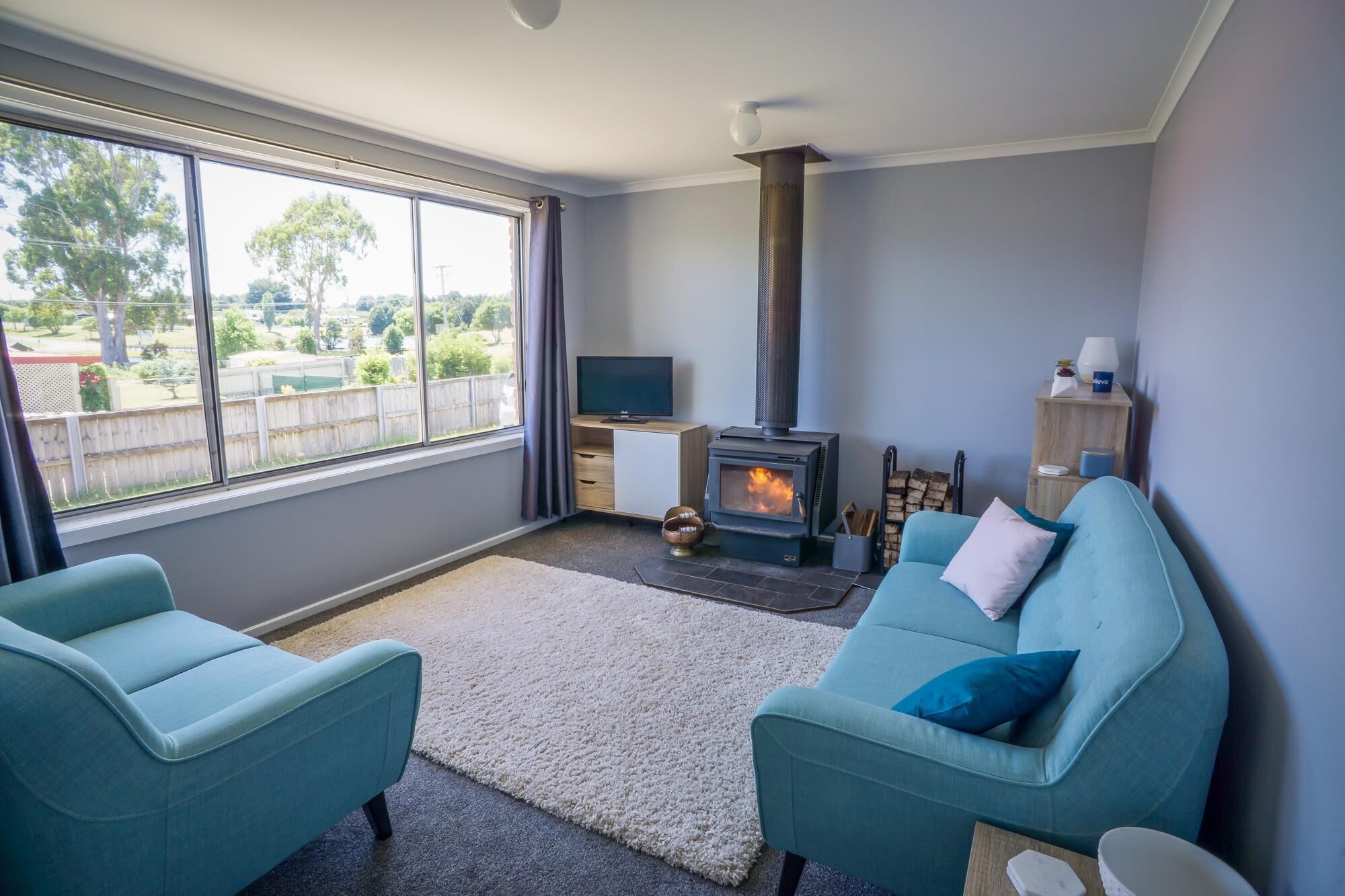 The Burrow - Waratah.  Picturesque town near Cradle Mountain and Tarkine — image 15