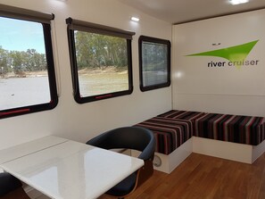 River Cruiser  | Living area | Flat-screen TV