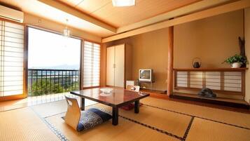 Japanese Style Room | In-room safe, free WiFi
