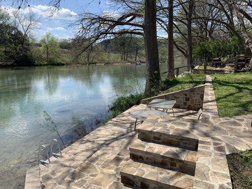 Beautiful La Querencia On The Guadalupe River