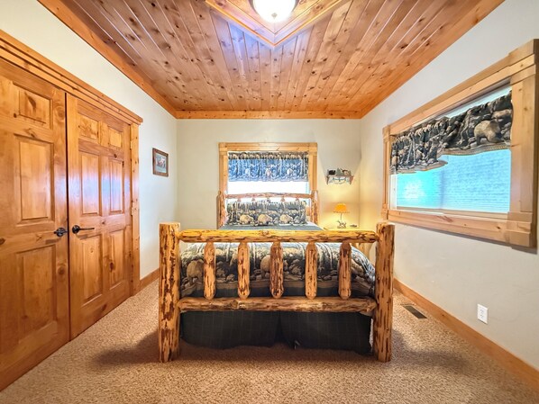 5 Schlafzimmer, Bügeleisen/Bügelbrett, kostenloses WLAN, Bettwäsche