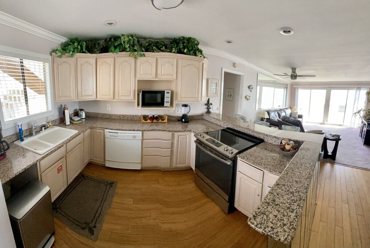 Photo 19 of Stay directly on the beach! Fall Weather! Book today.. Amazing views!!