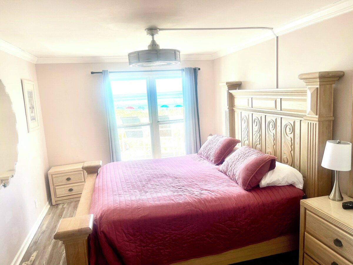 Photo 20 of Stay directly on the beach! Fall Weather! Book today.. Amazing views!!
