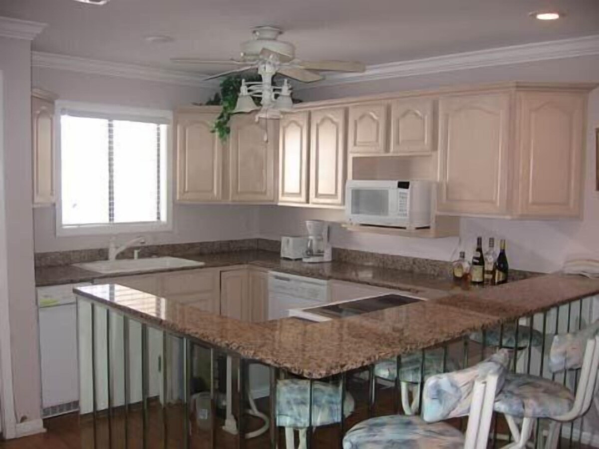 Photo 5 of Stay directly on the beach! Fall Weather! Book today.. Amazing views!!