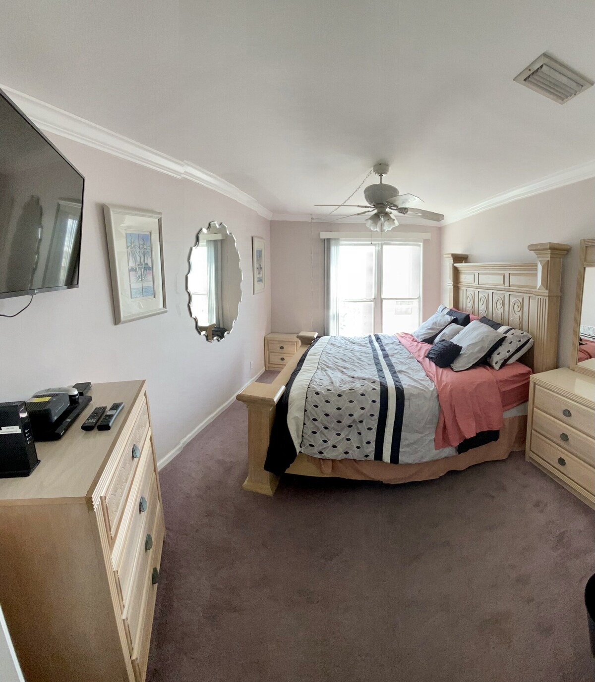 Photo 17 of Stay directly on the beach! Fall Weather! Book today.. Amazing views!!