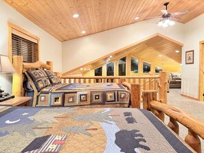 6 slaapkamers, een strijkplank/strijkijzer, wifi, beddengoed