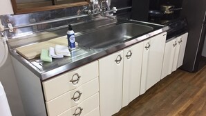 Rumah Standar, 3 kamar tidur, Bebas Asap Rokok | Dapur pribadi
