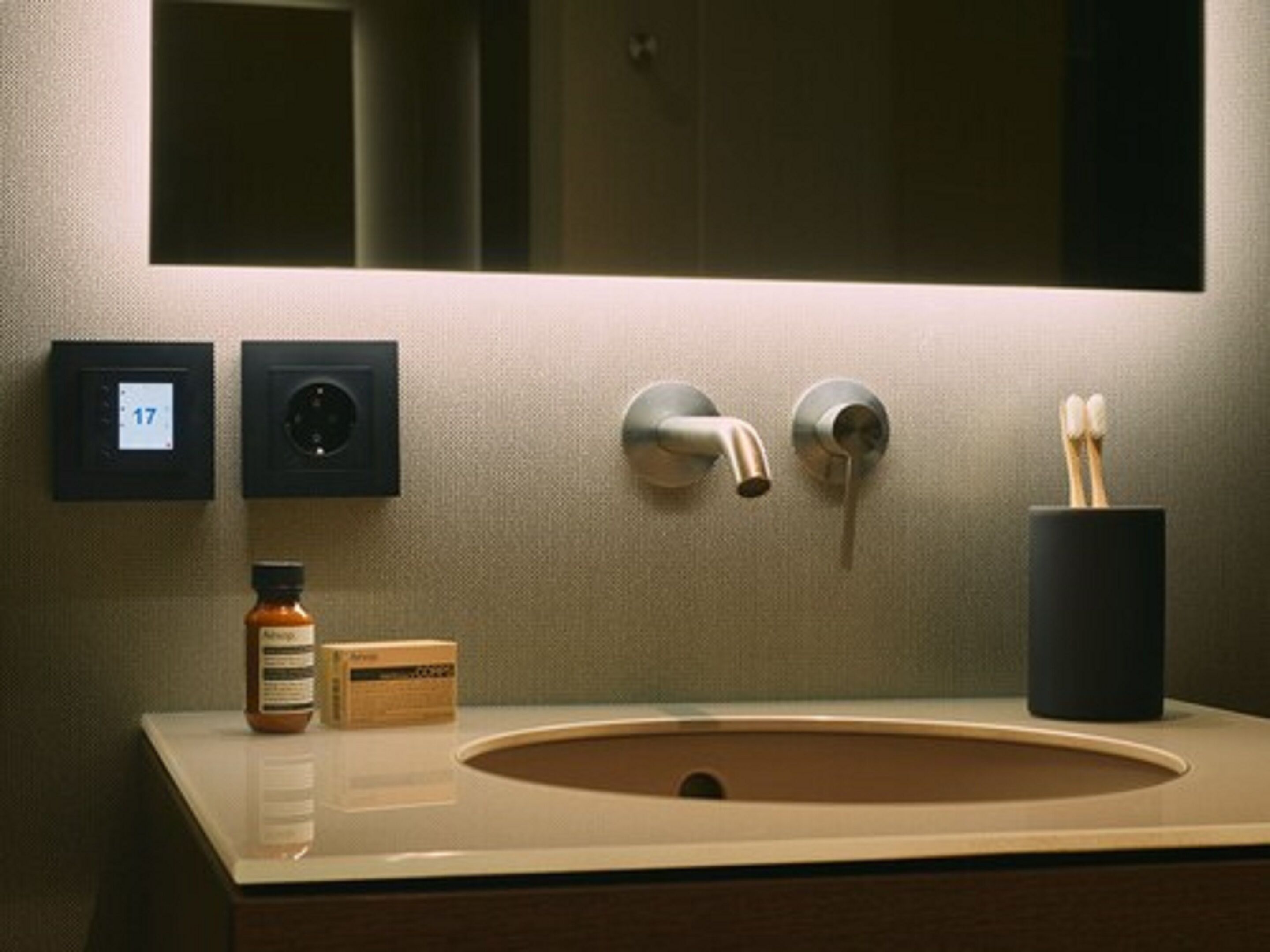 shower, rainfall showerhead, hair dryer, heated floors