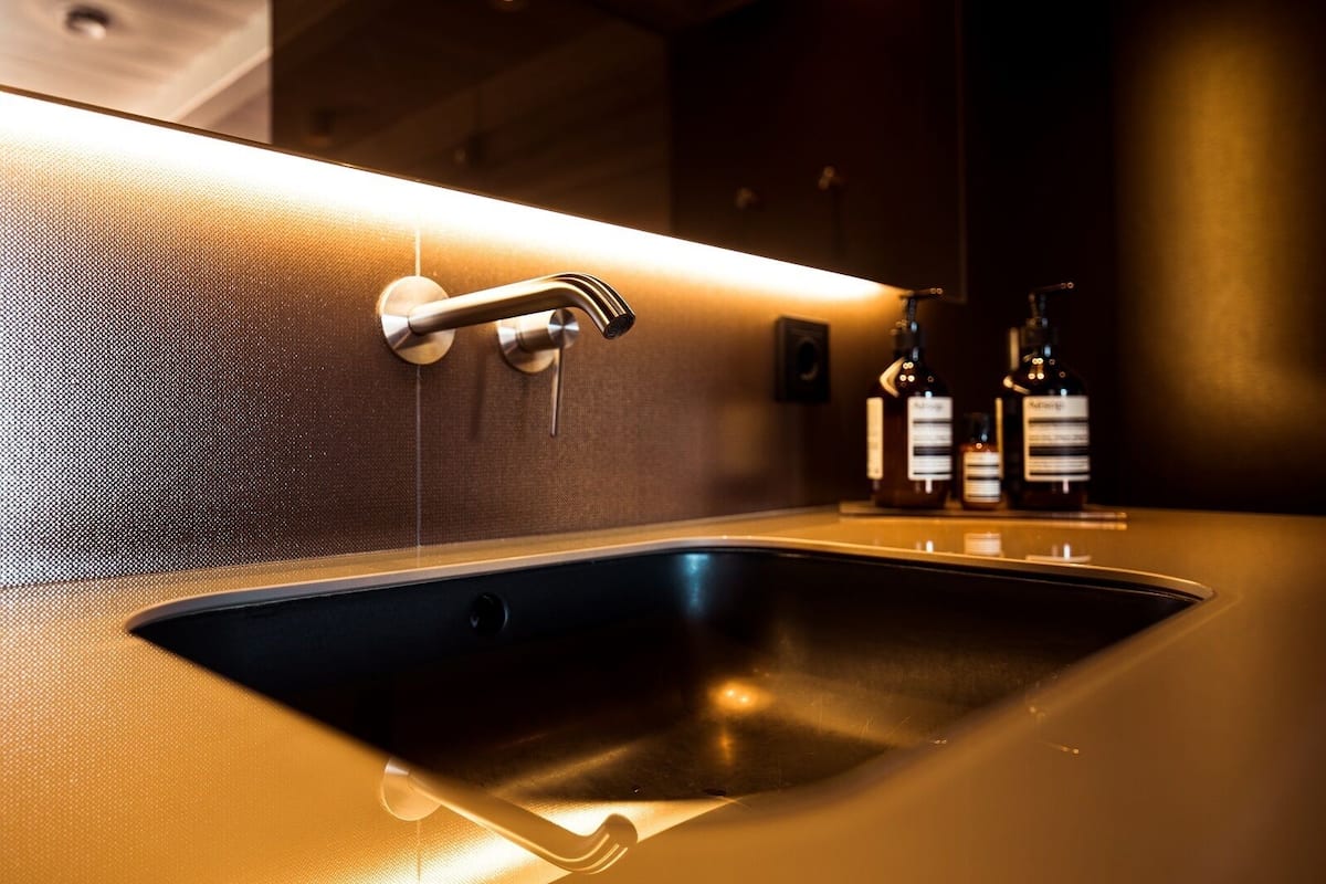 Shower, rainfall showerhead, hair dryer, heated floors