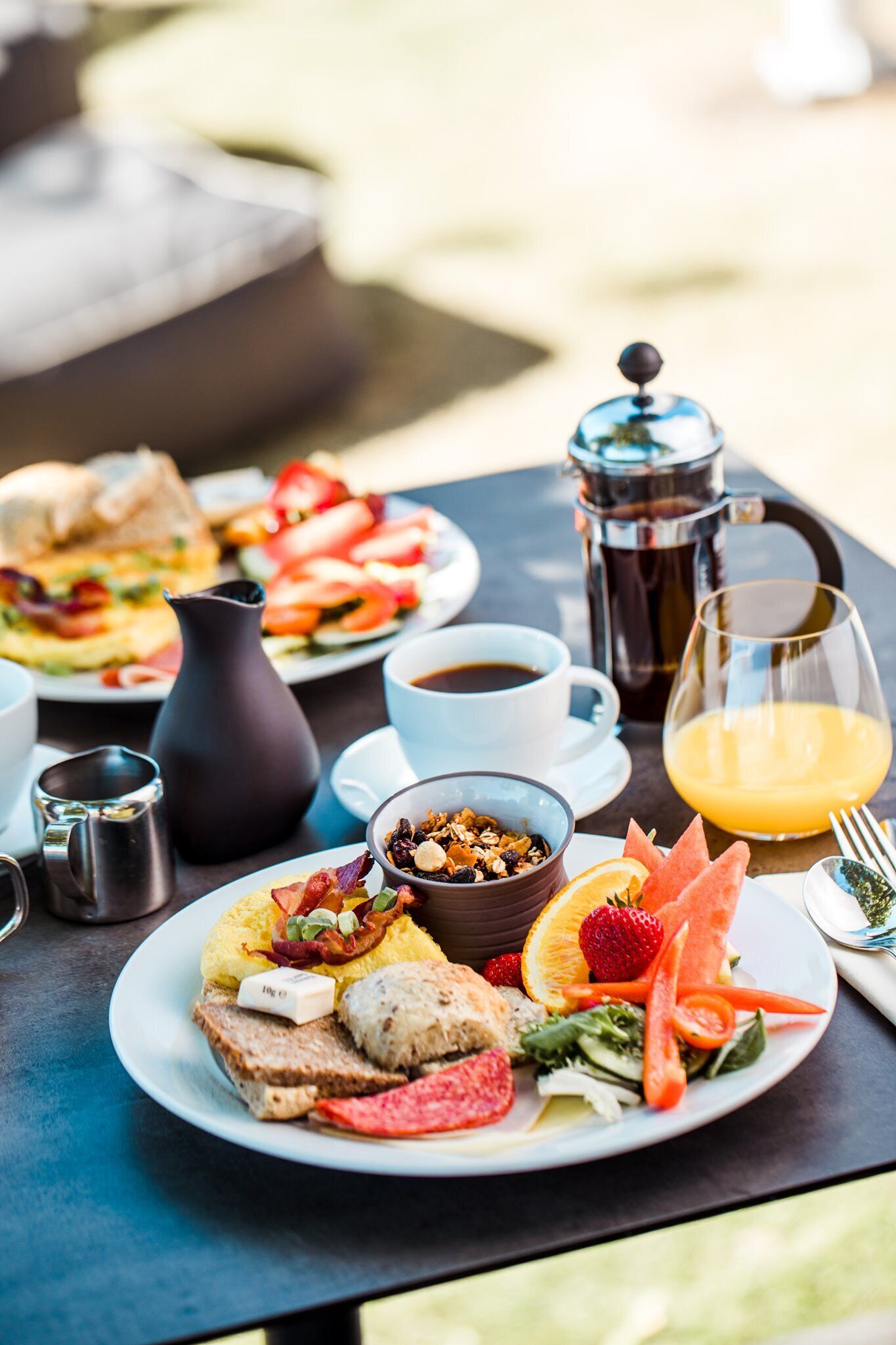 free daily full breakfast