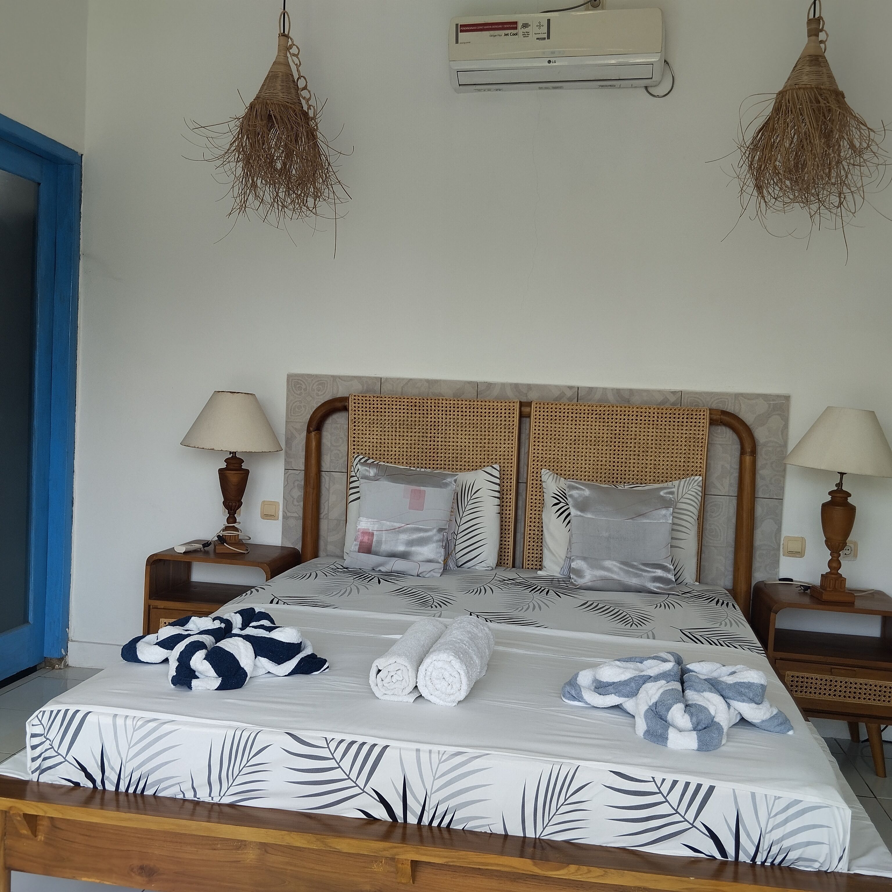 Photo - Palm Trees Villas