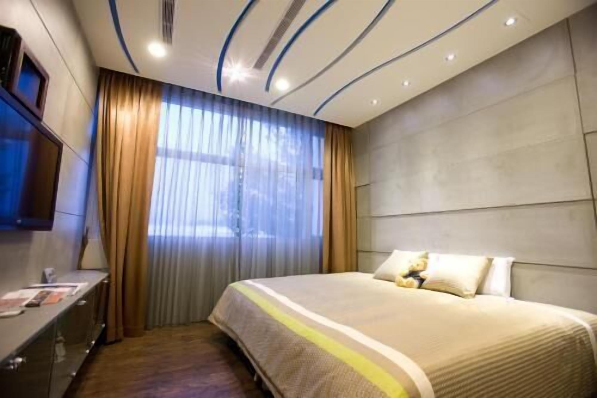 Premium bedding, individually decorated, desk, blackout drapes