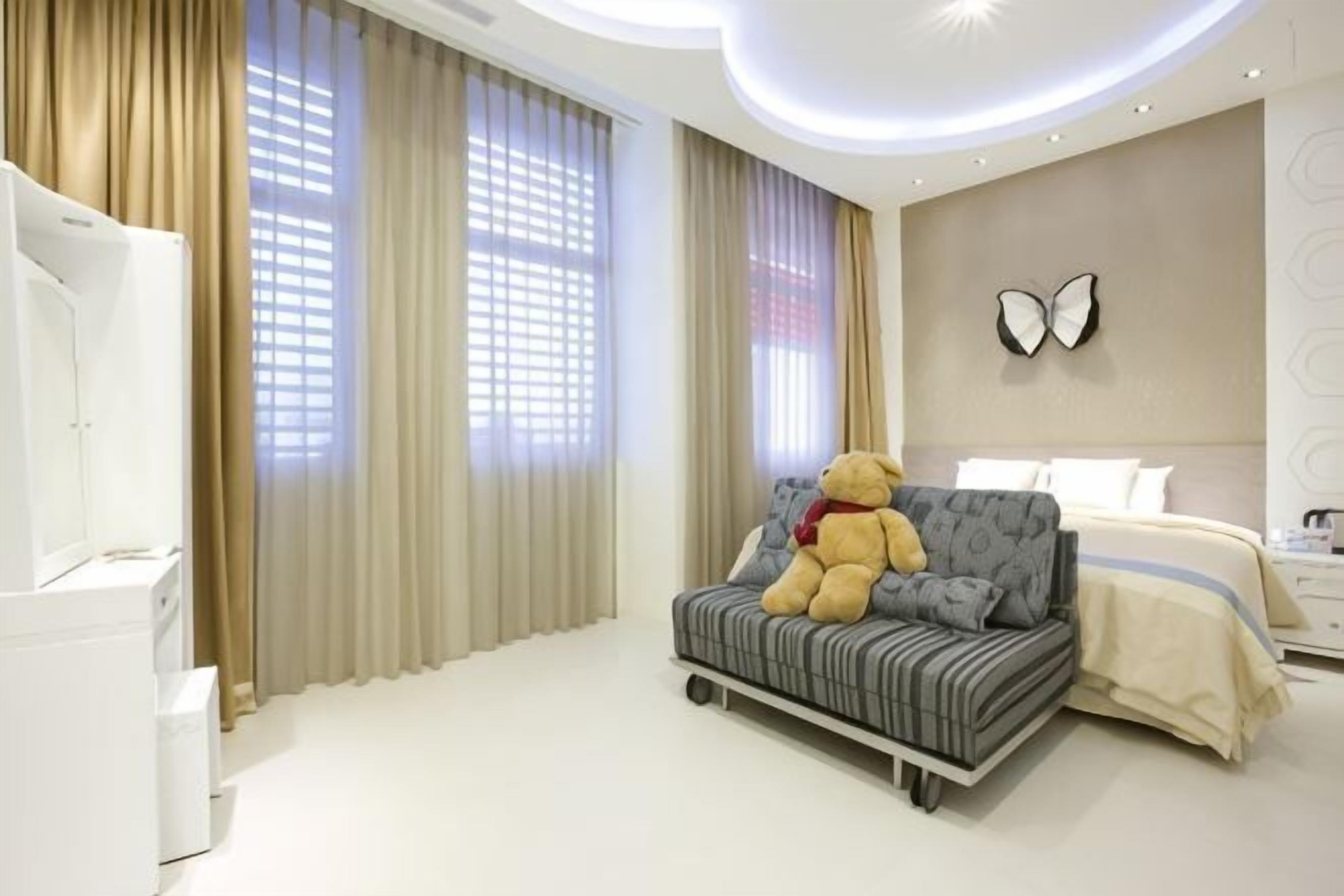 Premium bedding, individually decorated, desk, blackout drapes