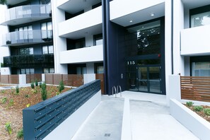 Property entrance - Accommodate Canberra - Indigo (Griffith)