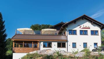 Fachada del alojamiento