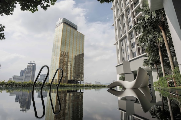 Outdoor pool - Cozy Meditative Corner in KL City (Kuala Lumpur)