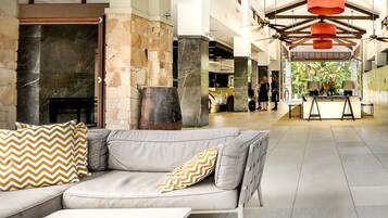Lobby lounge