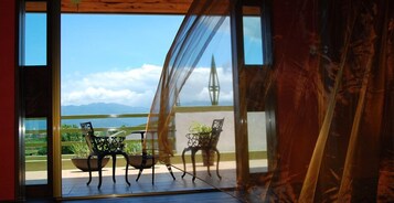 標準雙人房, 1 張加大雙人床 | 陽台