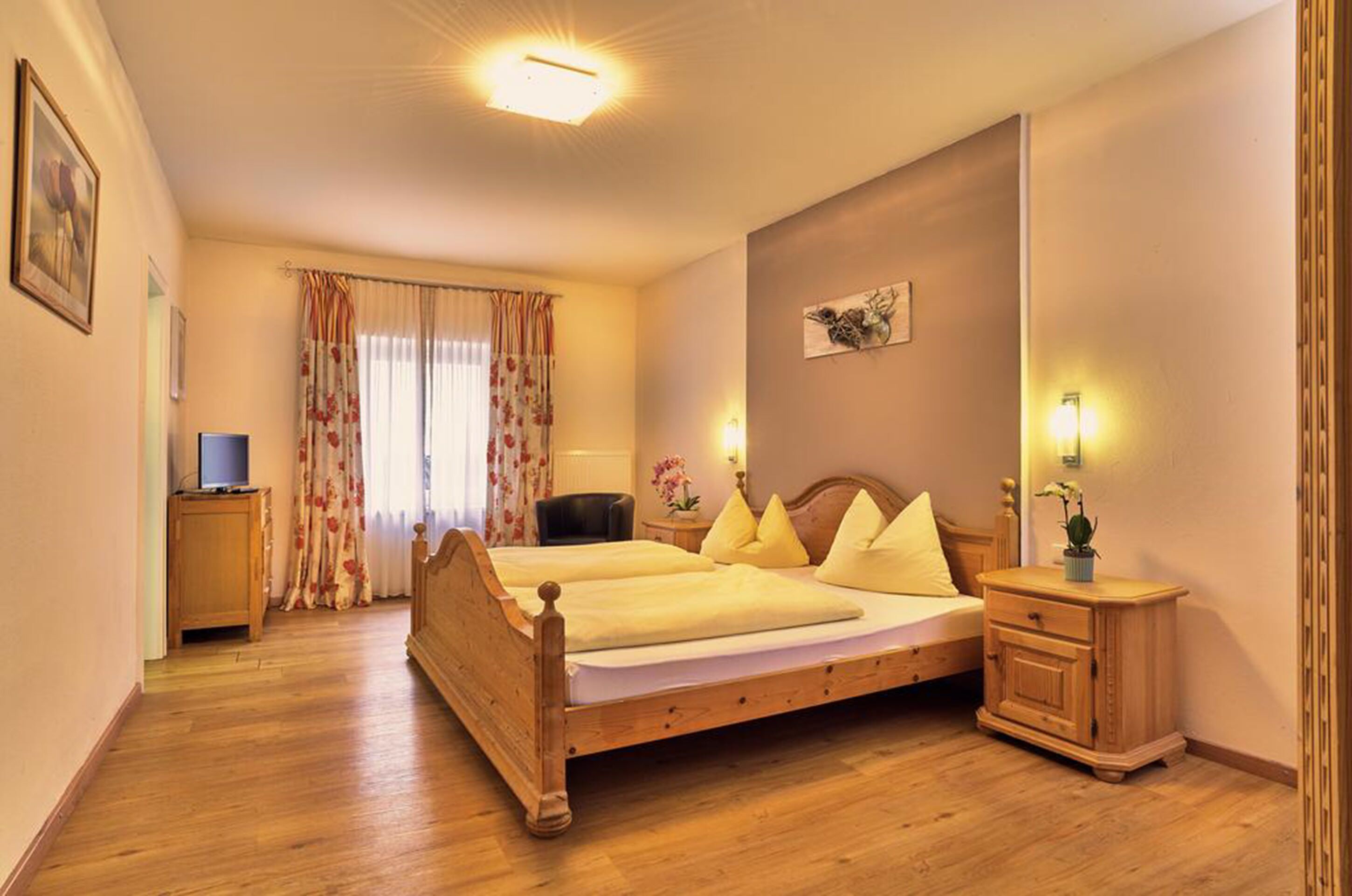 ベーシック アパートメント 2 ベッドルーム 禁煙 (+ cleaning fee 50 EUR) | デスク、ベッドシーツ