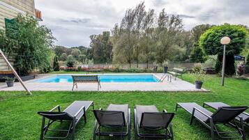 Seasonal outdoor pool
