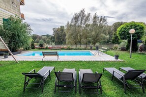 Seasonal outdoor pool - Landgasthof Moser (Windorf)