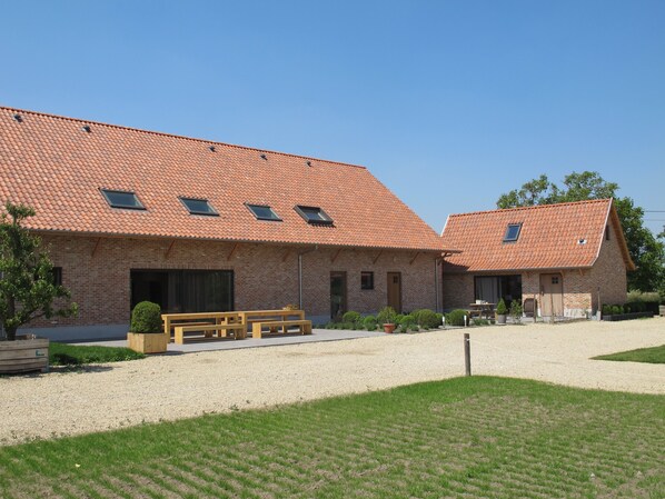 واجهة المنشأة