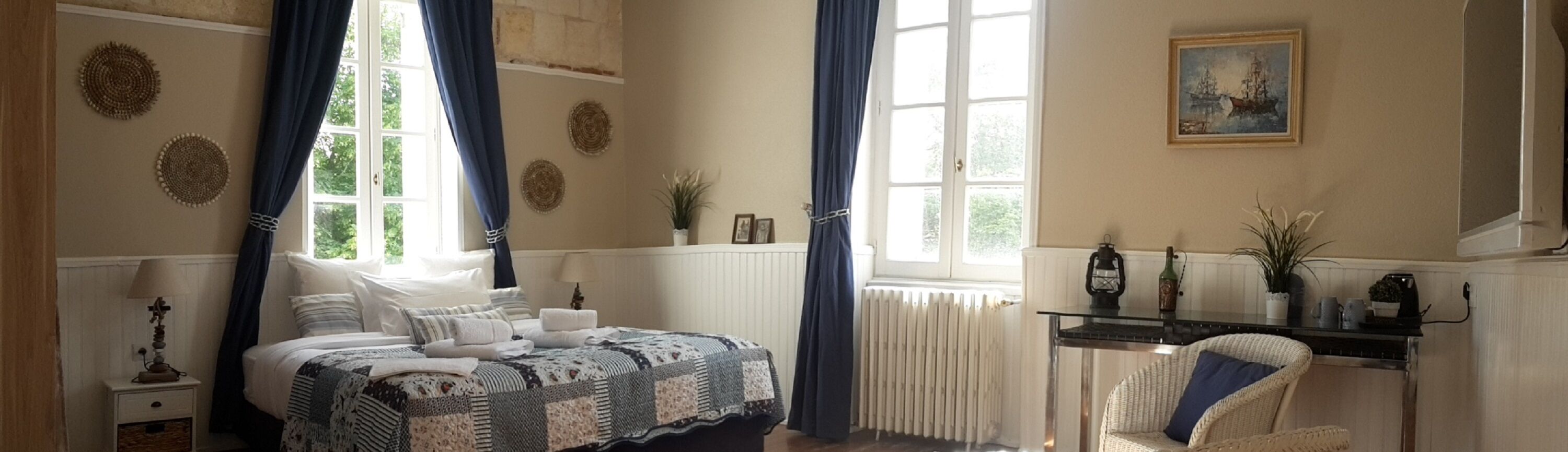 superior double room, bathtub | premium bedding, pillow-top beds, in-room safe, individually decorated