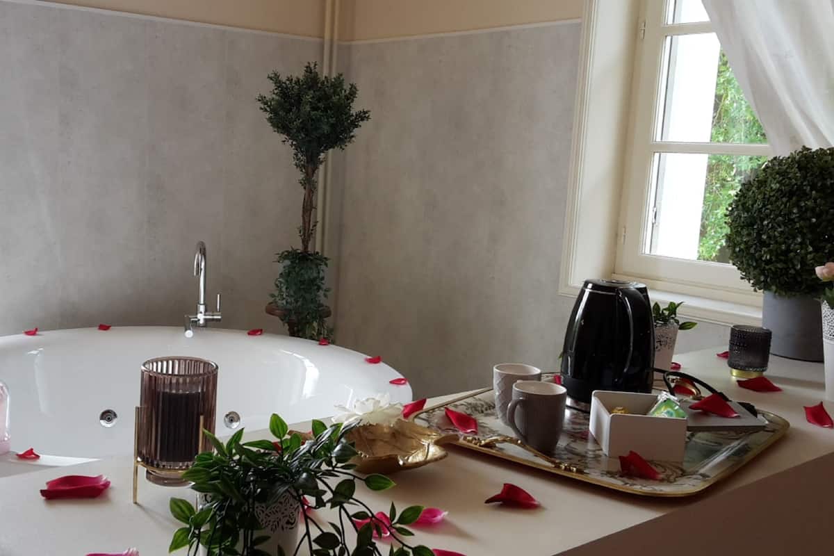 Signature Double Room, Hot Tub | Tab spa persendirian