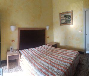 อพาร์ทเมนท์, 1 ห้องนอน | ตู้นิรภัยในห้องพัก, เปล/เตียงเด็กอ่อน