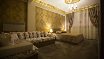 Premium bedding, in-room safe, individually decorated