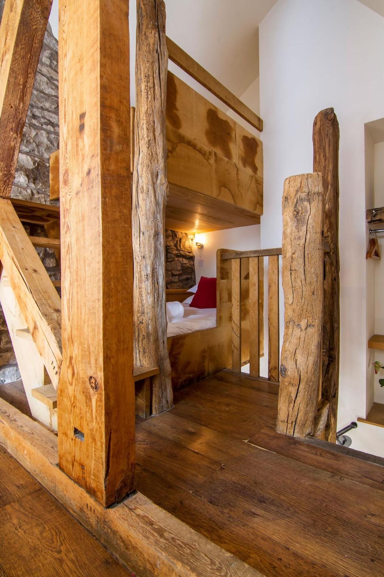 iron/ironing board, free wifi