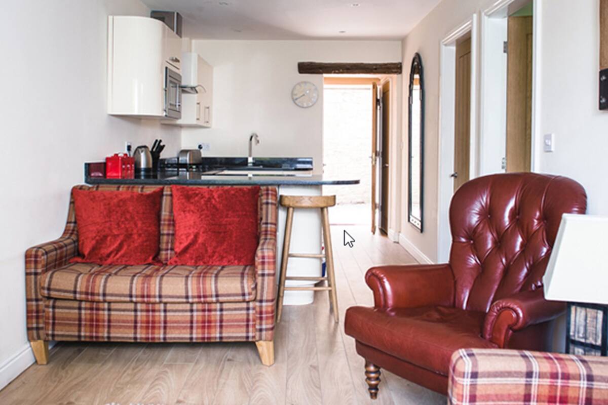 room (lodge 3) | in-room dining