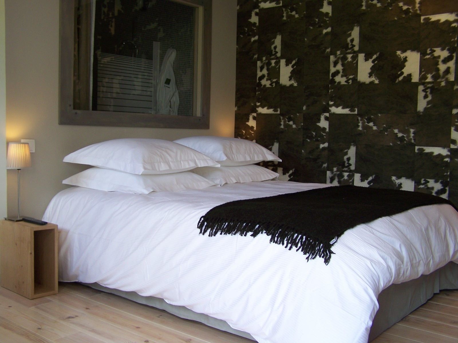 Premium bedding, in-room safe, soundproofing, iron/ironing board